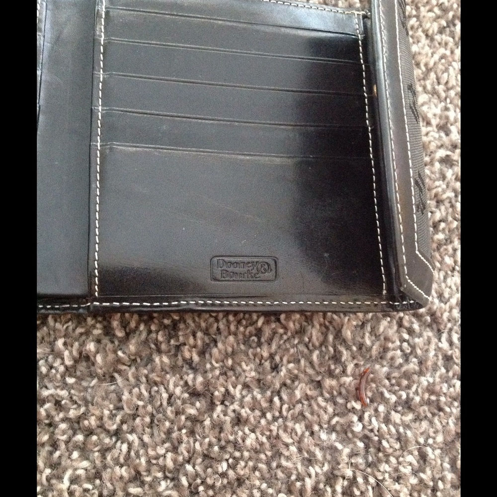 Dooney & Bourke Wallet - Picture 4 of 4